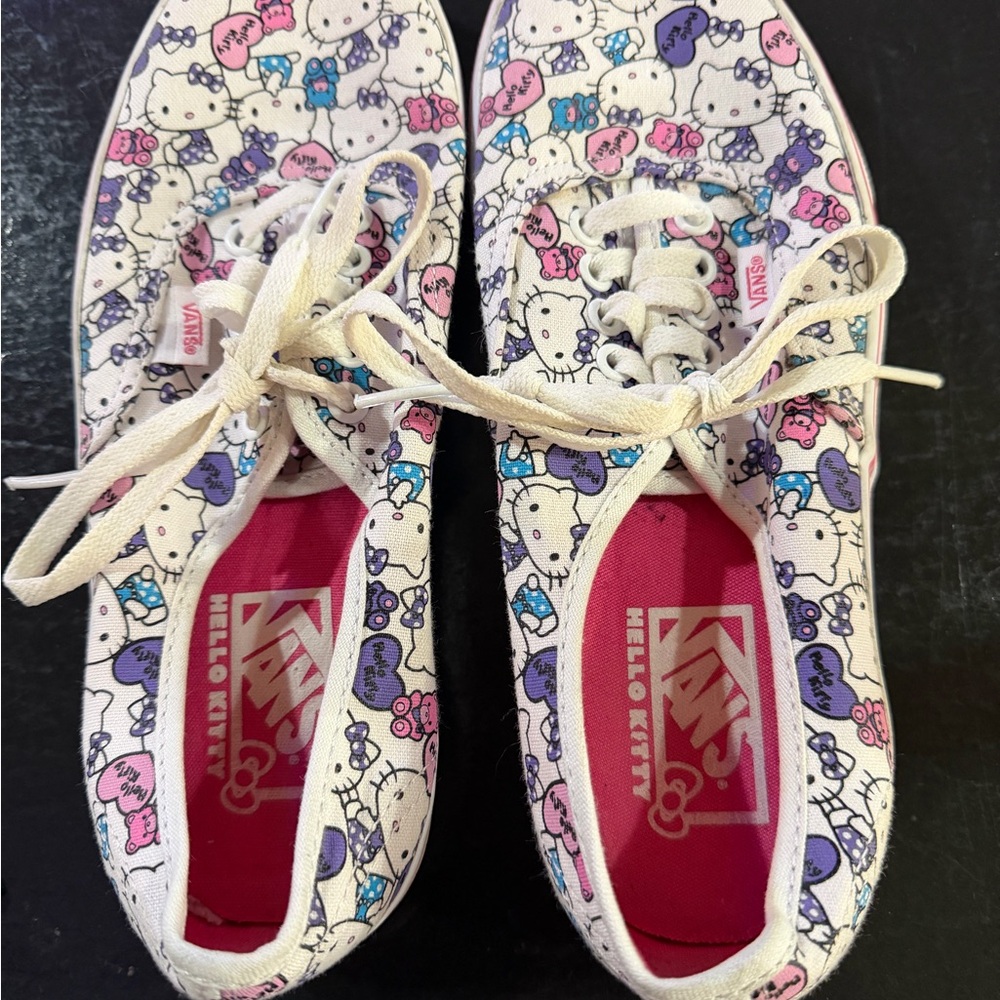 Vans Cream Sneakers with Hello Kitty Print